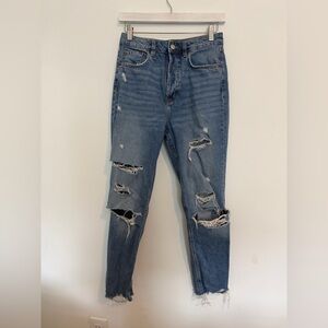 Divided Ripped Ankle Jeans in Blue